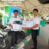 Penyerahan pesanan kepada pelanggan